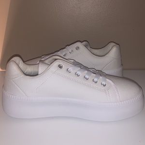 Nasty Gal Platform Sneakers - White - Size 9